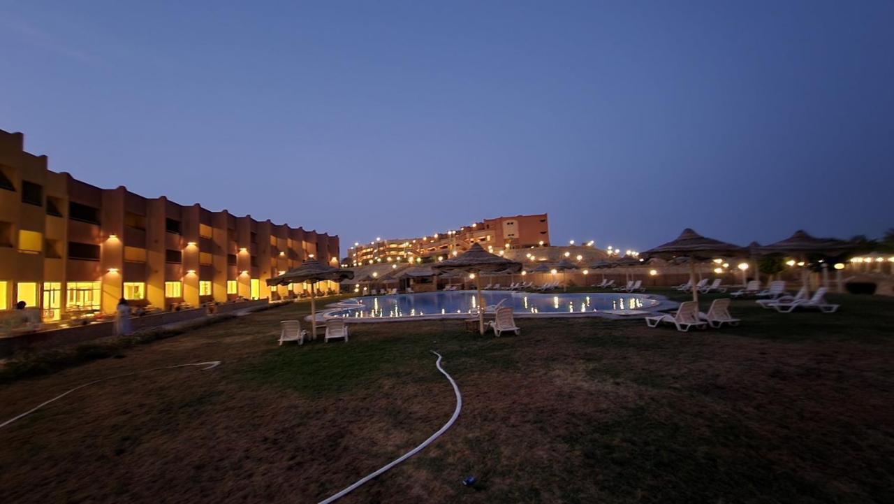 Fanar Hotel Ain Suchna Exterior foto