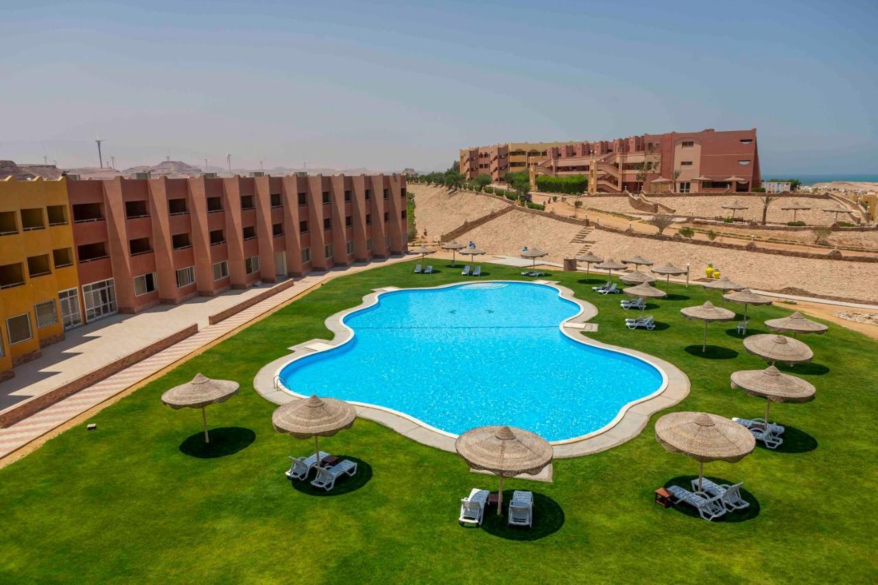 Fanar Hotel Ain Suchna Exterior foto