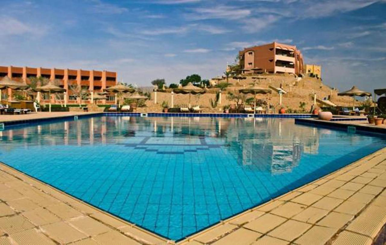 Fanar Hotel Ain Suchna Exterior foto